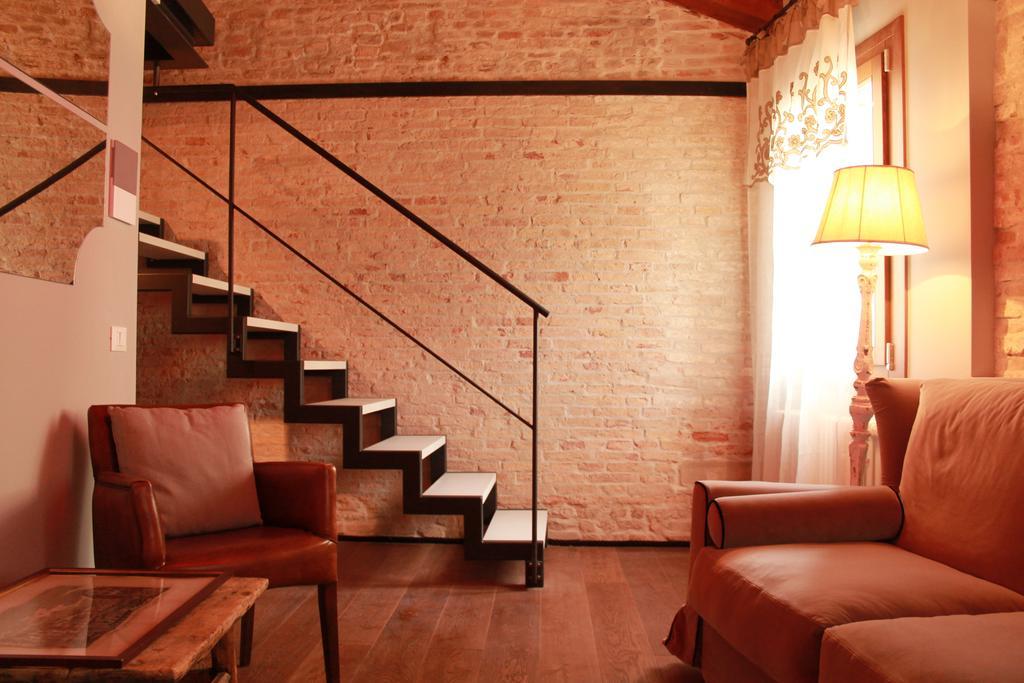 Rosso Charm B&B Венеція Номер фото