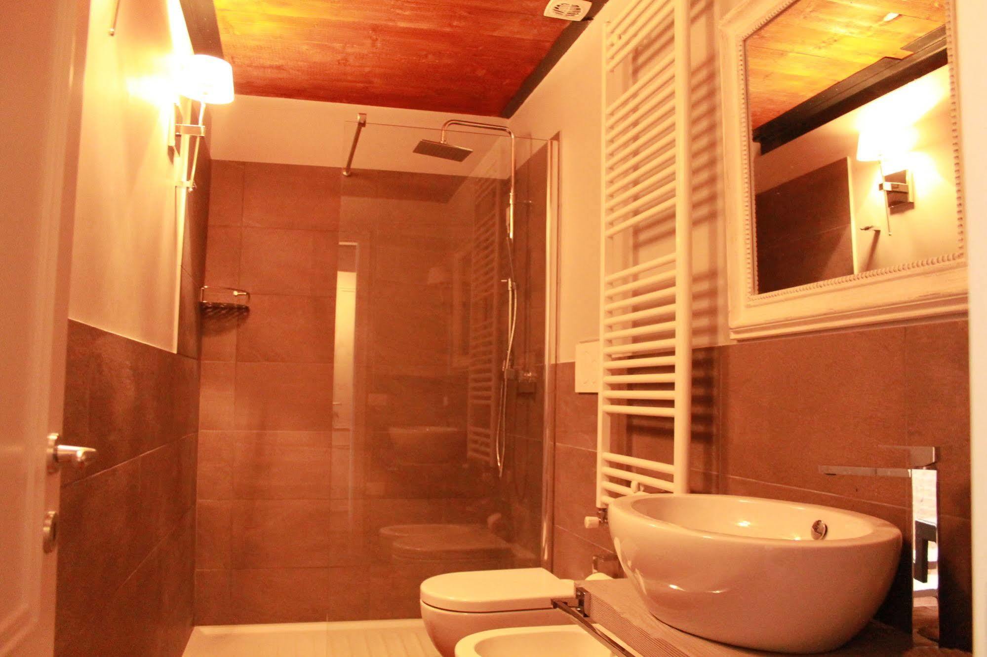 Rosso Charm B&B Венеція Екстер'єр фото