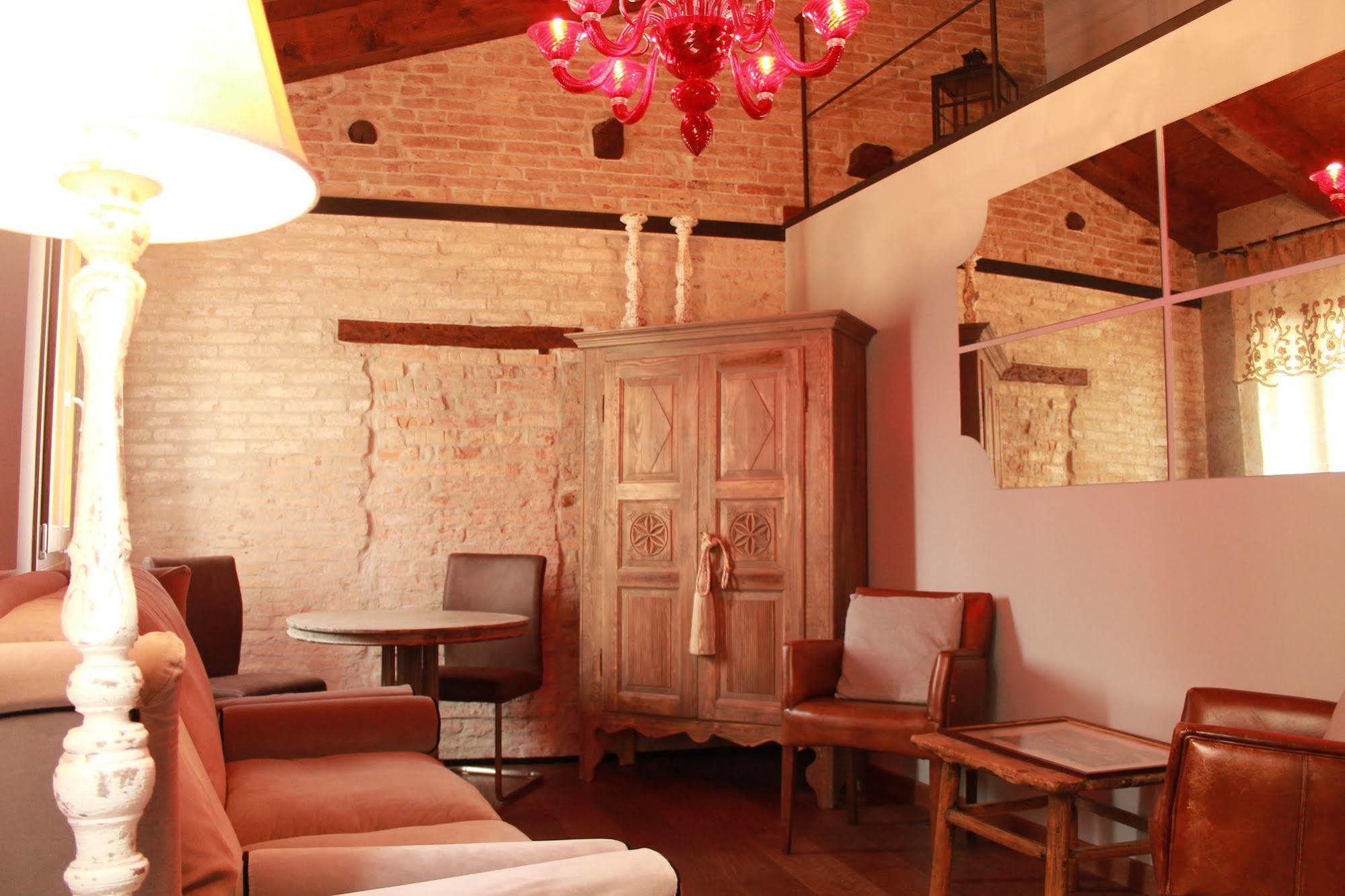 Rosso Charm B&B Венеція Екстер'єр фото
